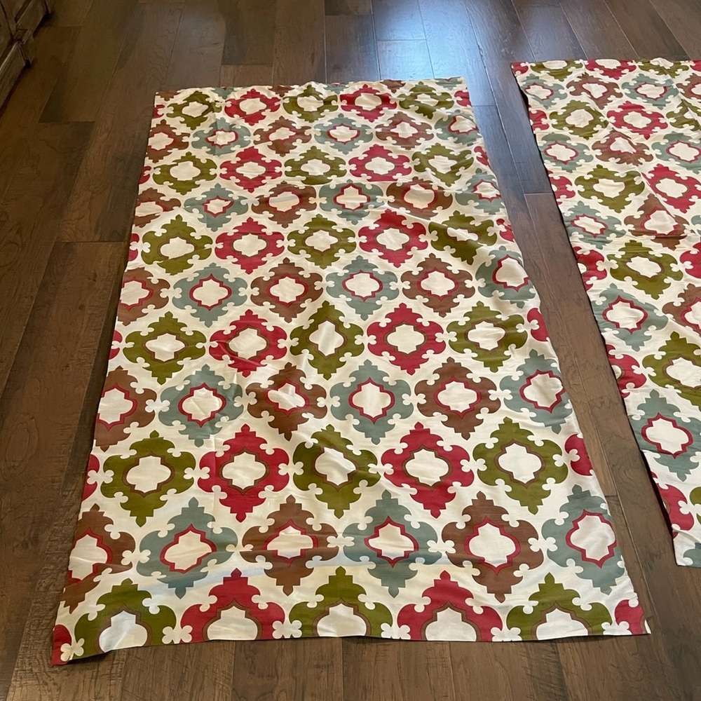 Cynthia West 2 Set Curtain Panels.